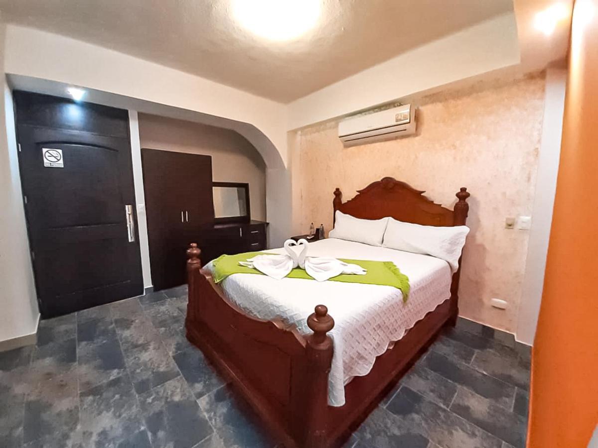 Castillo de San Felipe Hotel Mi Paraiso Rio Dulce מראה חיצוני תמונה