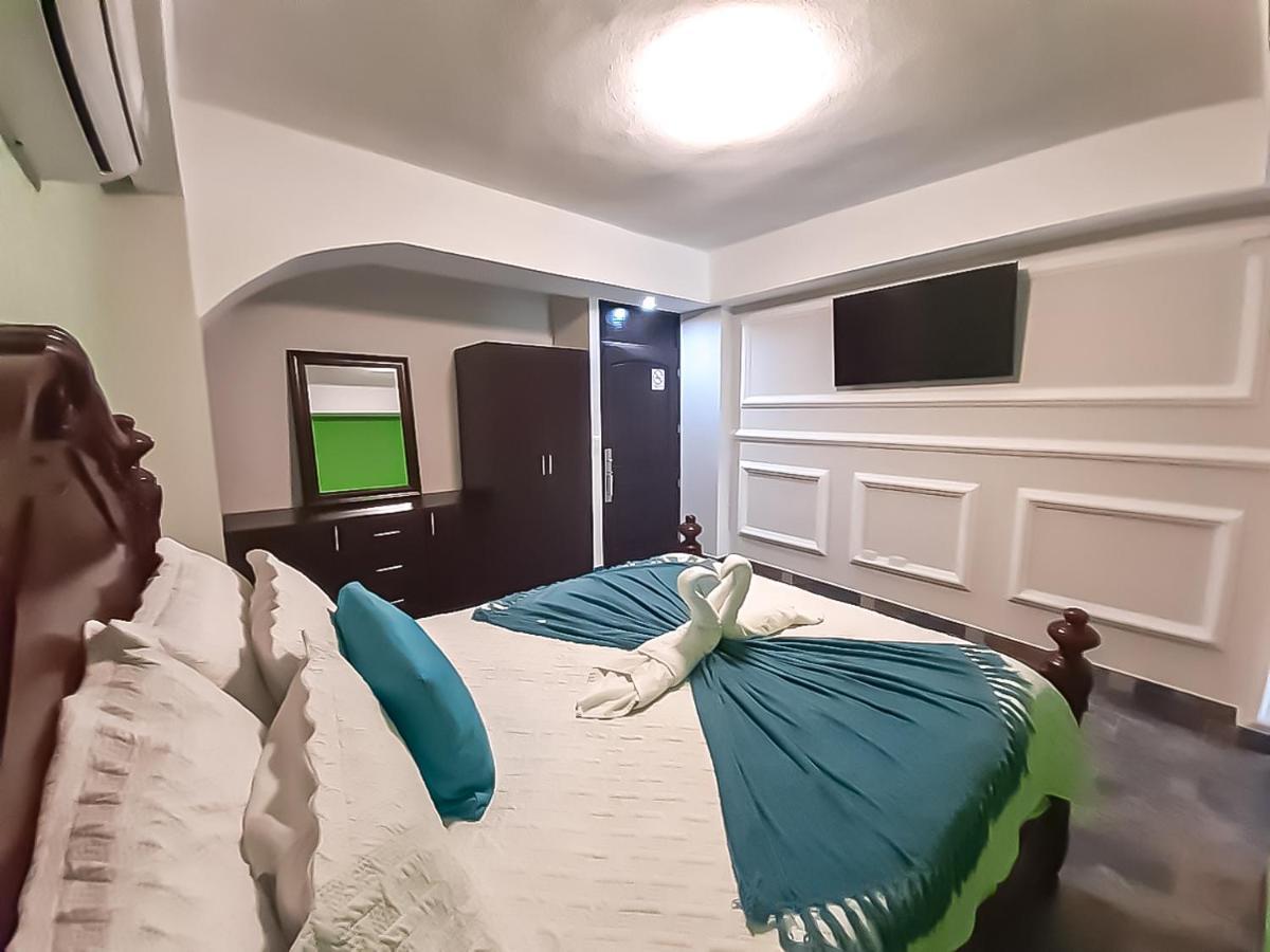 Castillo de San Felipe Hotel Mi Paraiso Rio Dulce מראה חיצוני תמונה