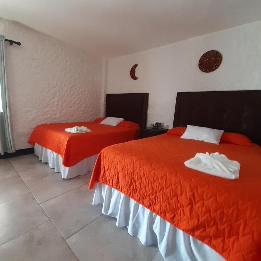 Castillo de San Felipe Hotel Mi Paraiso Rio Dulce מראה חיצוני תמונה
