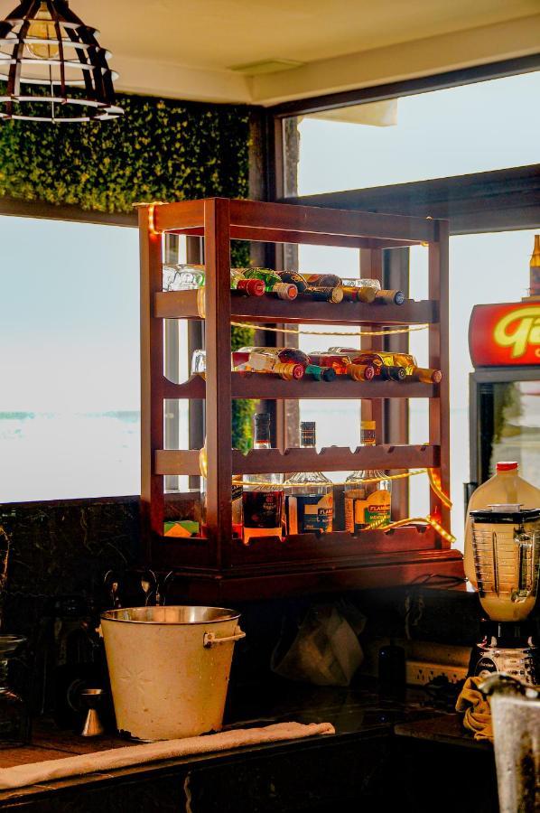 Castillo de San Felipe Hotel Mi Paraiso Rio Dulce מראה חיצוני תמונה