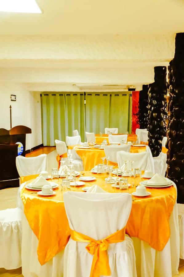 Castillo de San Felipe Hotel Mi Paraiso Rio Dulce מראה חיצוני תמונה